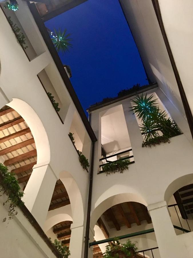 פארמה Rubra Apartments מראה חיצוני תמונה